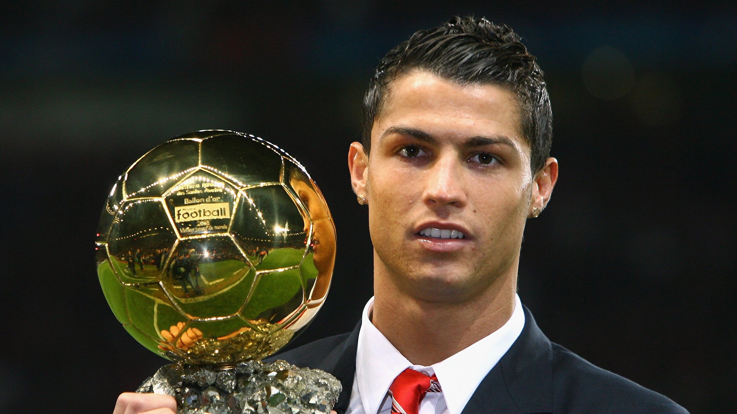 乔·波尔曼带领袋鼠队打破防线，屡屡创造得分机会，乔治波尔